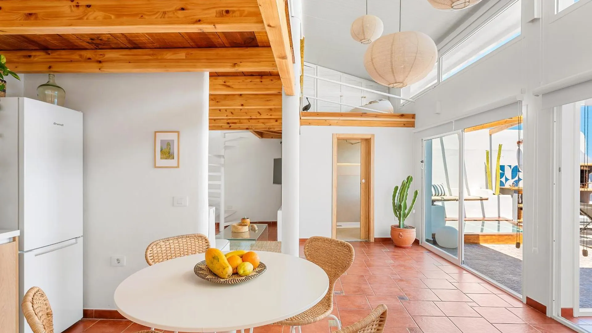 Luminous Loft Apartment Next To The Atlantic Ocean Radazul Spain