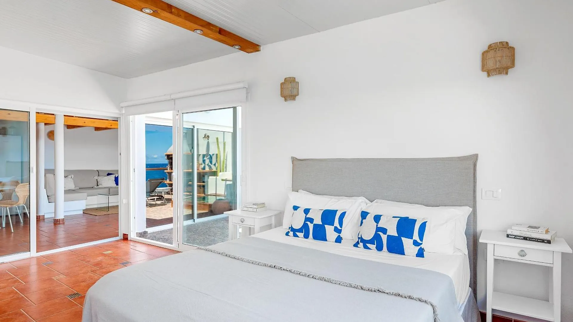 Luminous Loft Apartment Next To The Atlantic Ocean Radazul 0*,  Spain