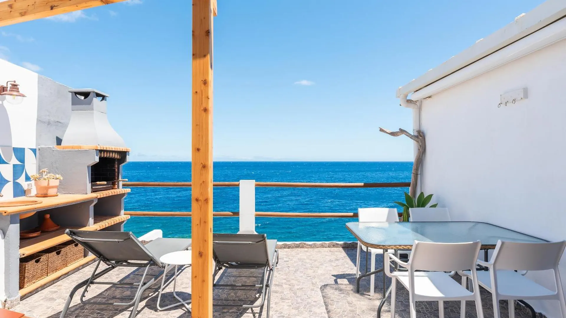 Holiday home Luminous Loft Apartment Next To The Atlantic Ocean Radazul