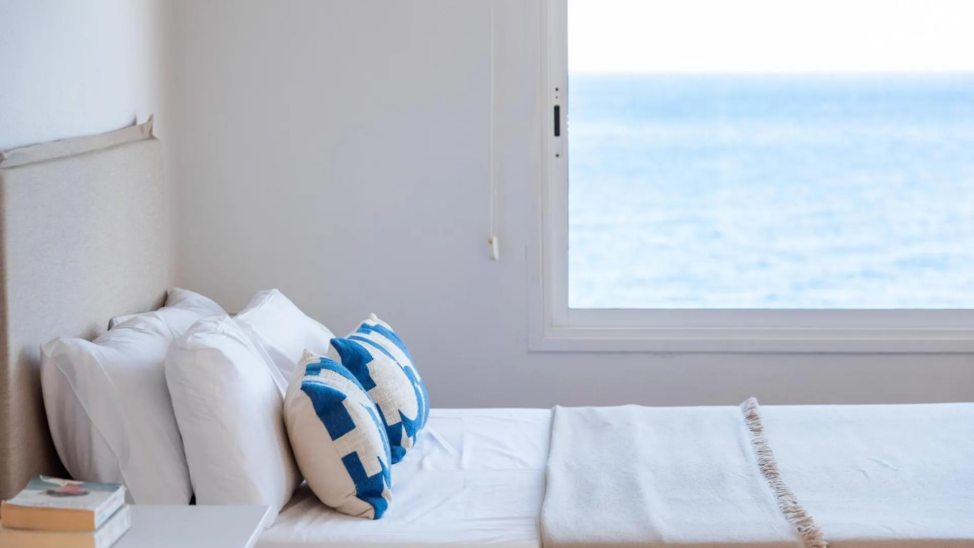 Luminous Loft Apartment Next To The Atlantic Ocean Radazul