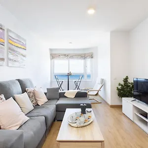 Home2book Comfy Beachfront Apartamento